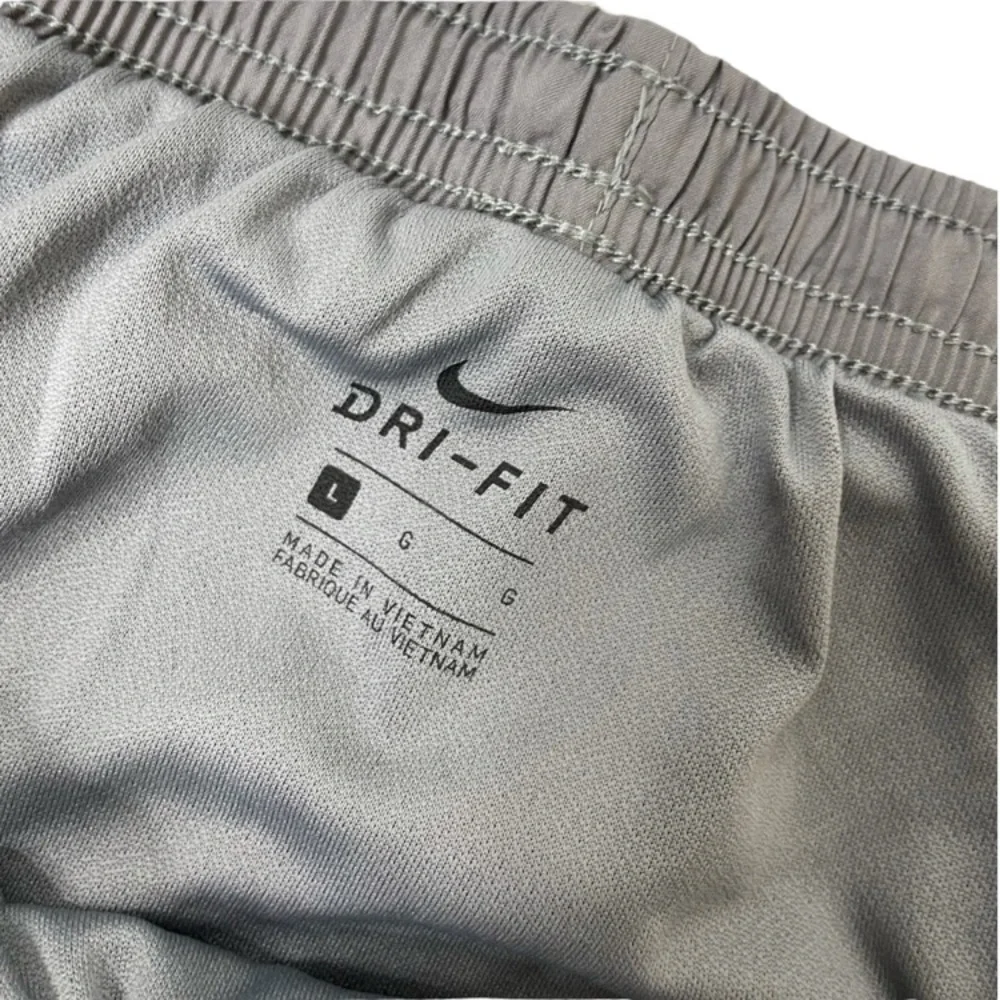 Nike Athletic Shorts Grey Pink White Mauve Sports Gym Running Shorts Size Large